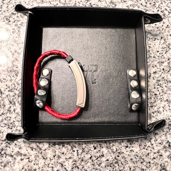 Kyte Key Cavaletto Wearable Charge Sync Cable leather valet Medium - Picture 5 of 15